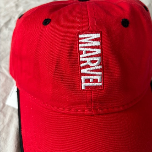Disney Parks Marvel Acengers Red Logo brand new nwt Red baseball hat Cap - Picture 2 of 4